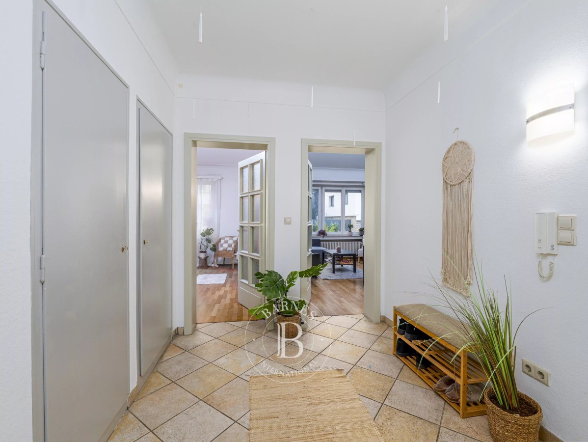 Apartment Sale - Belair - 3 Bedrooms - picture 4