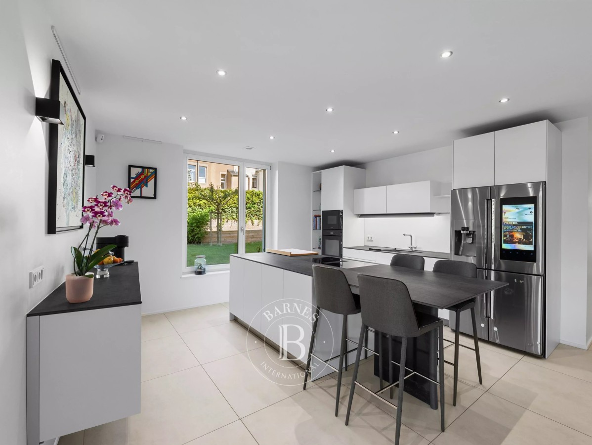 Apartment Sale 3 bedrooms - Limpertsberg - with... - picture 3