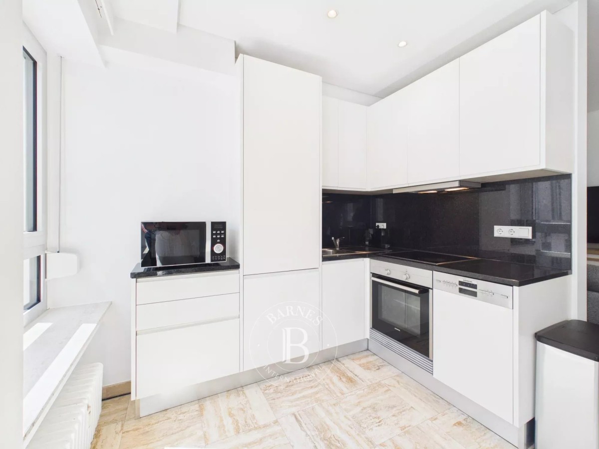For Rent - Furnished Studio - Luxembourg-Center - picture 2