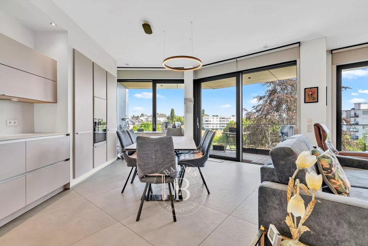 Apartment for sale with 4... - picture 2