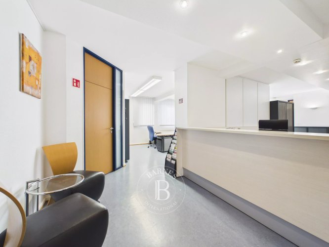 For Rent - Office Space -... - picture 2